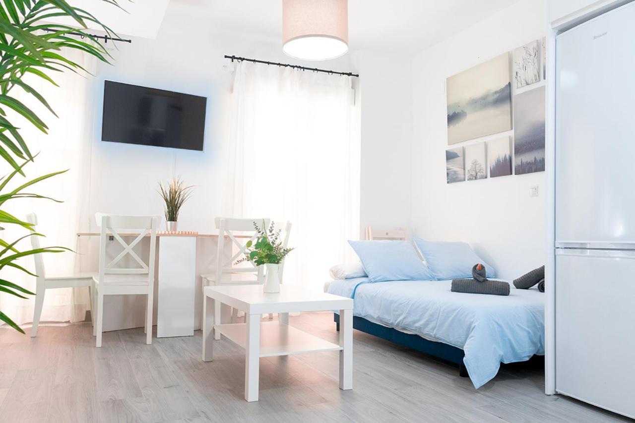 Apt. Old Town Apartment Sevilla Bagian luar foto